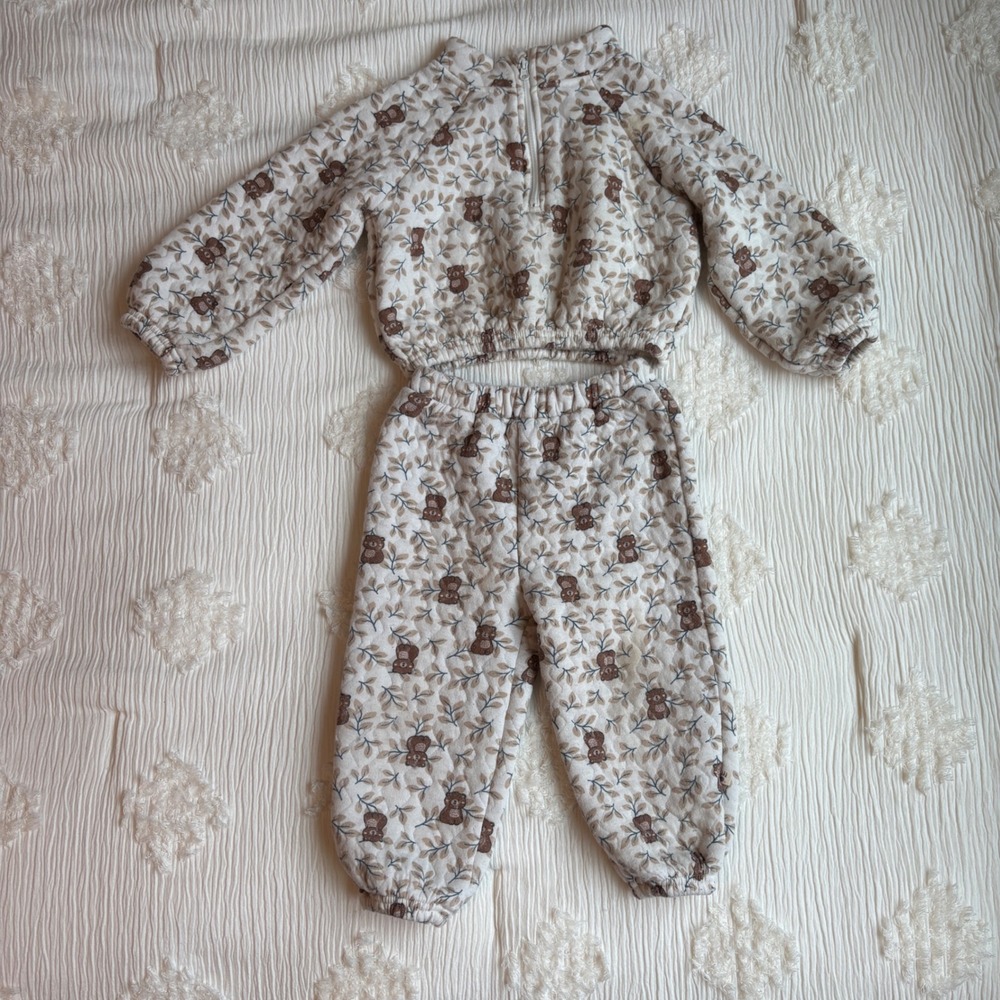 Kids Quilted Bear Print 2-Piece Set Quarter Zip Pullover and Joggers Cream